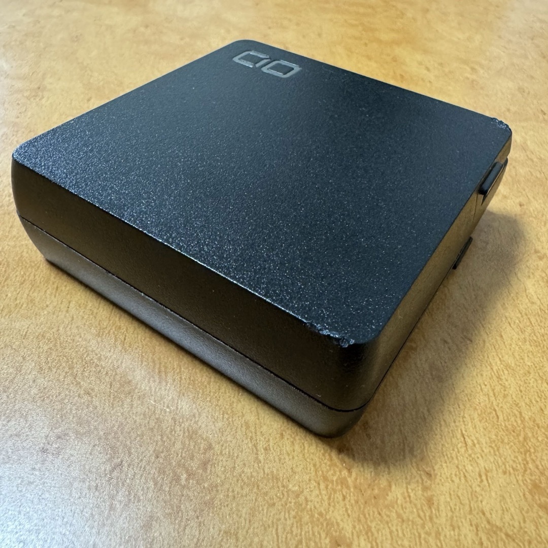 CIO(シーアイオー)のCIO ACプラグ付きモバイルバッテリー SMARTCOBYPRO-30W-PL スマホ/家電/カメラのスマートフォン/携帯電話(バッテリー/充電器)の商品写真