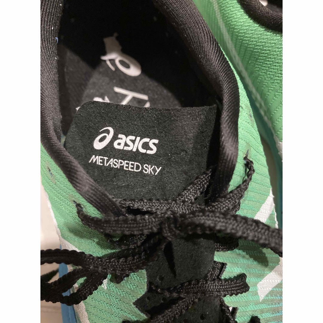 asics(アシックス)の【定価27,500円】asics アシックス メタスピードスカイプラス 26㌢ スポーツ/アウトドアのランニング(シューズ)の商品写真