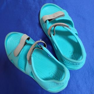 クロックス(crocs)のクロックス　サンダル(サンダル)