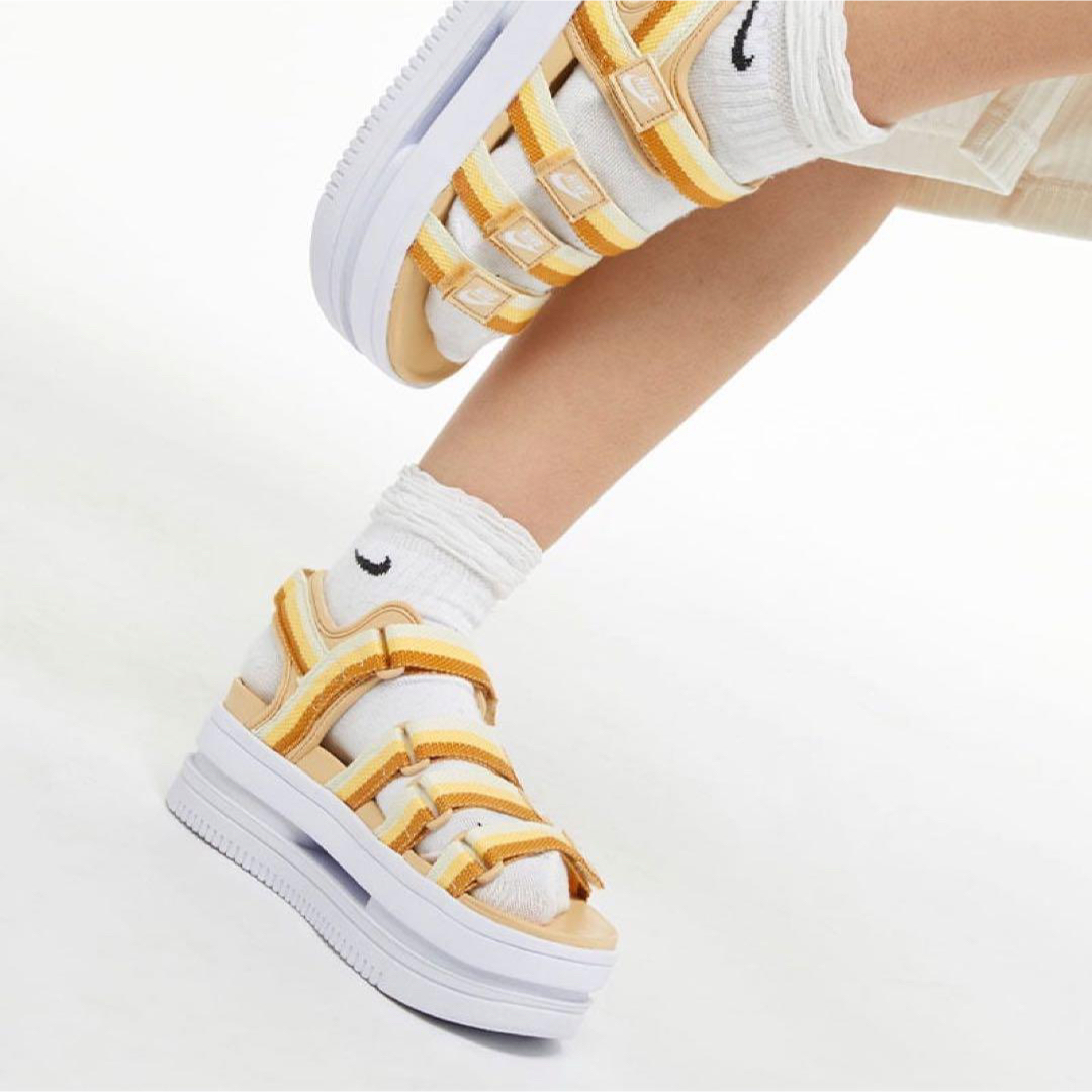 NIKE(ナイキ)の【厚底】Nike WMNS Icon Classic Sandal 24.0 レディースの靴/シューズ(サンダル)の商品写真