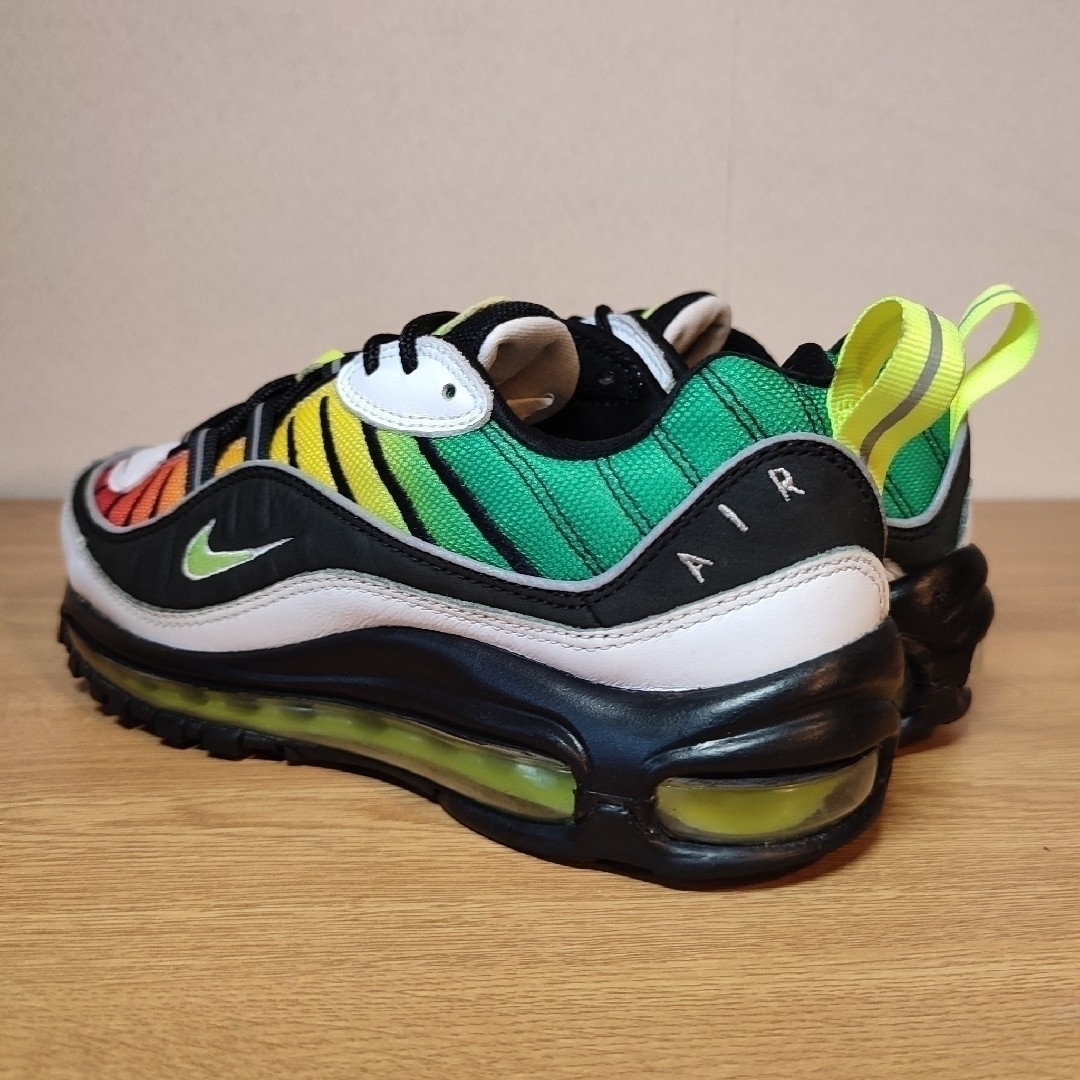 NIKE(ナイキ)の特別 NIKE AIR MAX 98 "NO COVER COLLECTION" レディースの靴/シューズ(スニーカー)の商品写真