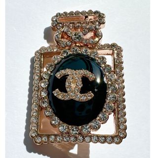 シャネル ノベルティ ブローチ/コサージュの通販 100点以上 | CHANELの シャネル ノベルティ ブローチ/コサージュの通販 100点以上 | CHANELの