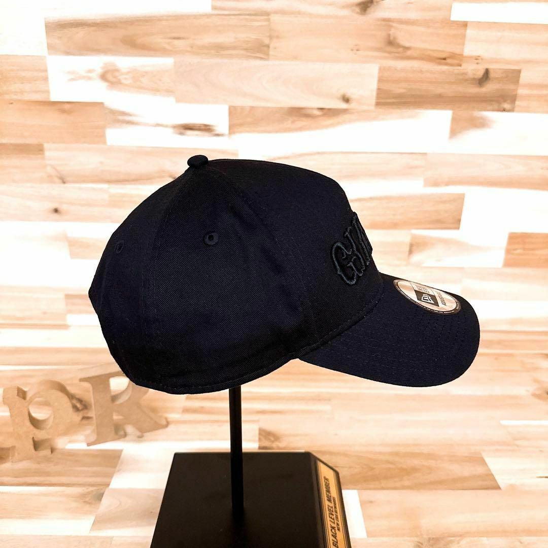 NEW ERA(ニューエラー)の稀少/廃番【ニューエラ×ジャイアンツ】GIANTS ブラック ロゴ キャップ 黒 メンズの帽子(キャップ)の商品写真