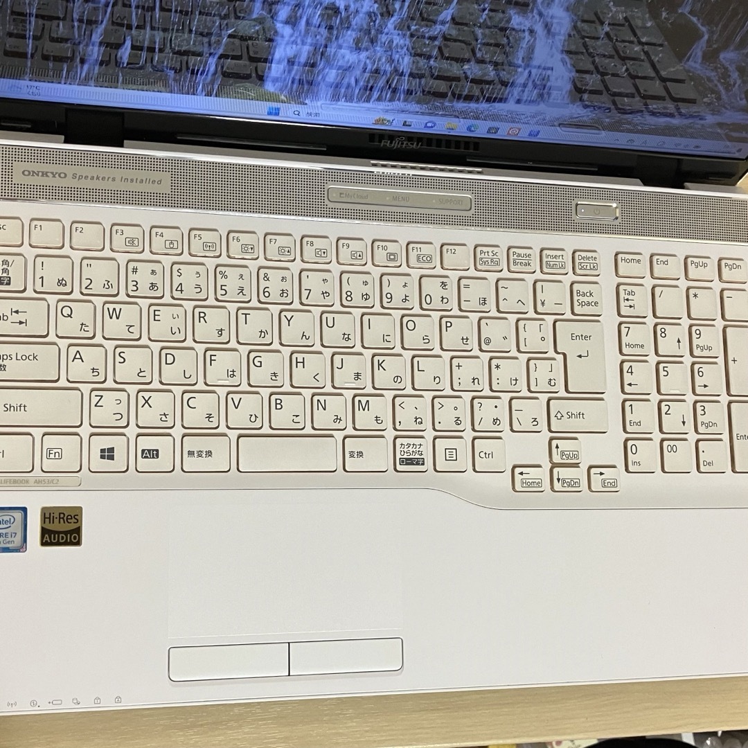 富士通(フジツウ)の富士通 LIFEBOOK AH53/C2 Corei7 Blu-ray 大画面 スマホ/家電/カメラのPC/タブレット(ノートPC)の商品写真