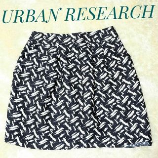 アーバンリサーチ(URBAN RESEARCH)のアーバンリサーチ スカート 膝上丈 fサイズ プリーツ 黒 ブーツやコートと(ひざ丈スカート)