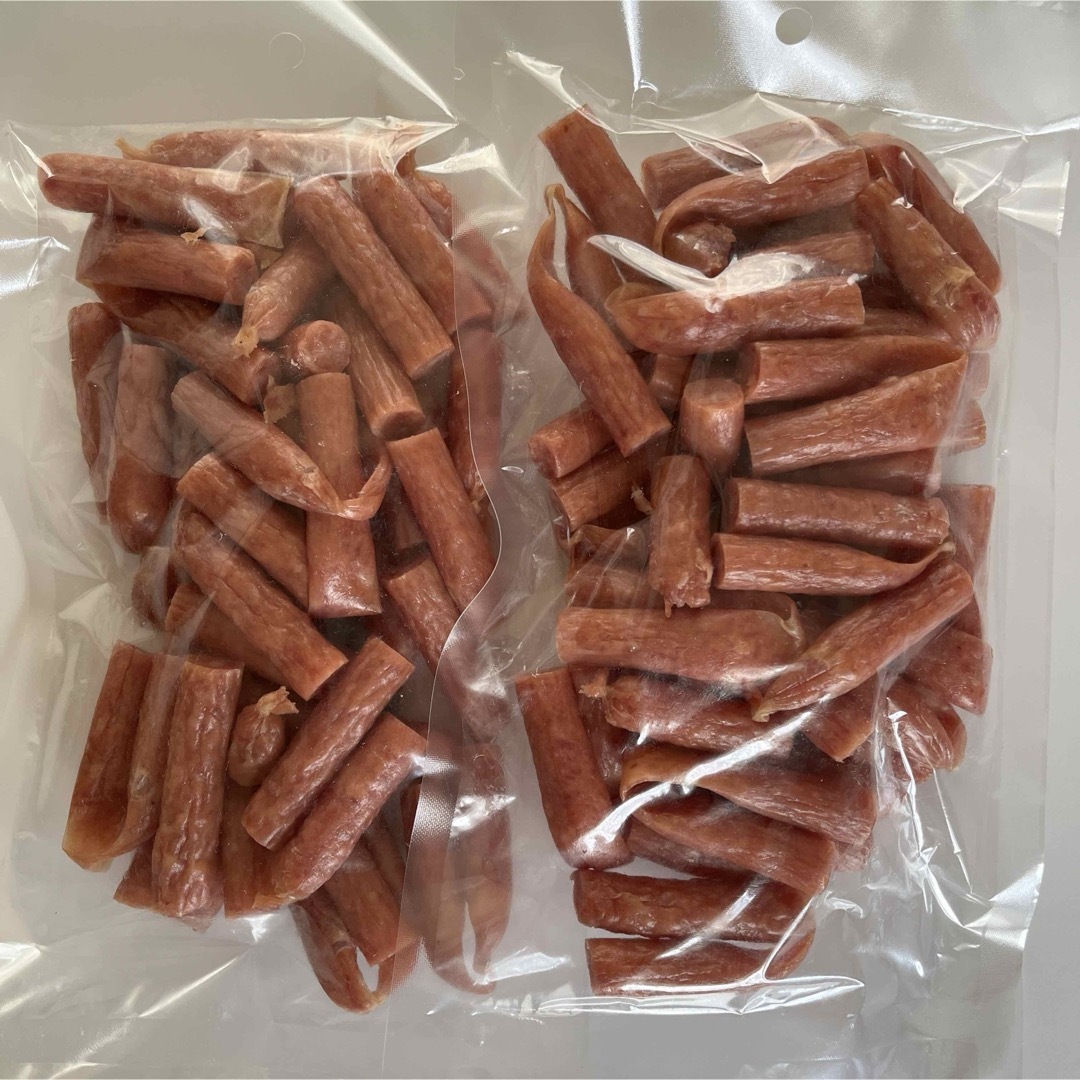 数量限定　大人気‼️宮内ハム　国産豚肉のサラミソーセージ250g✖︎2袋 食品/飲料/酒の加工食品(その他)の商品写真