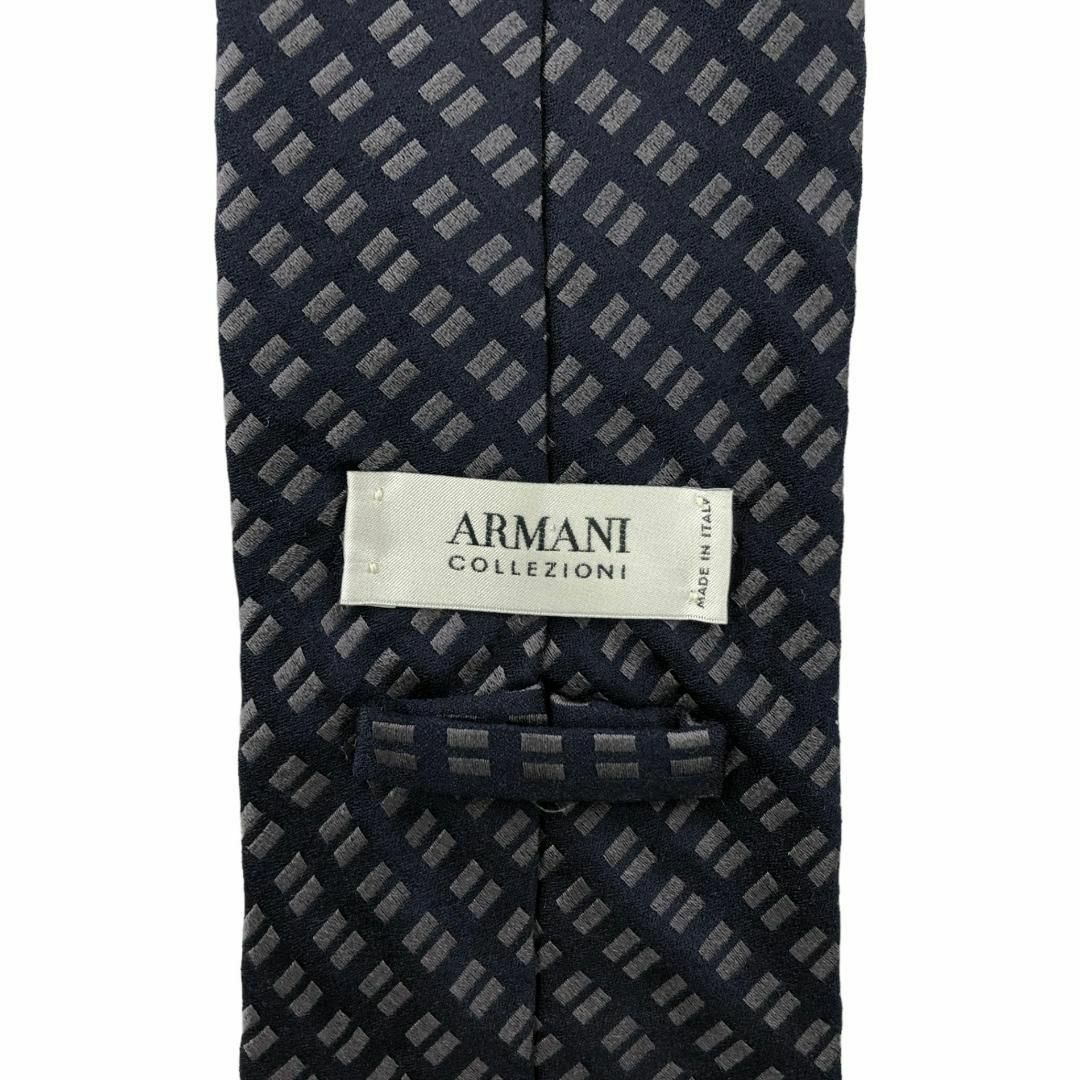 Armani(アルマーニ)の【6084】美品！ アルマーニ　ネクタイ　ネイビー系 メンズのファッション小物(ネクタイ)の商品写真