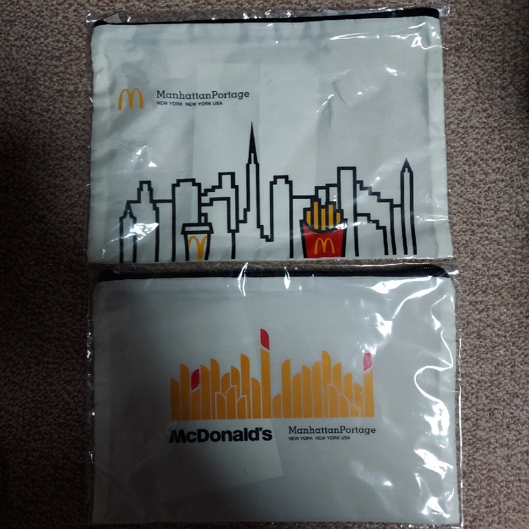 マクドナルド(マクドナルド)のMcDonald's Manhattan Portage ファスナーポーチ✖️2 エンタメ/ホビーのコレクション(ノベルティグッズ)の商品写真