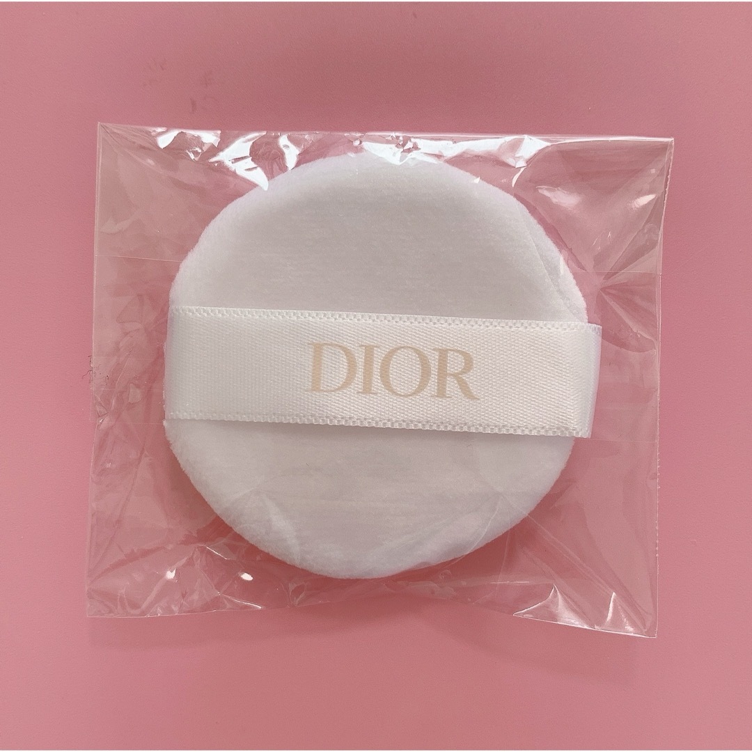 Christian Dior(クリスチャンディオール)の【クリスチャン ディオール】⭐️ パウダー用 パフ 1つ コスメ/美容のメイク道具/ケアグッズ(パフ・スポンジ)の商品写真