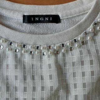 イング(INGNI)のINGNI　ビジュー付き半袖トップス(カットソー(半袖/袖なし))