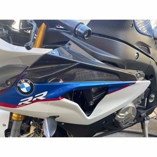 ビーエムダブリュー(BMW)のBMW S1000RR 純正オプション　カーボンサイドカバー　エンブレムキャリア(パーツ)