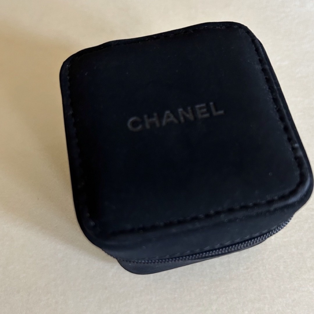 CHANEL(シャネル)のCHANEL 時計ケース レディースのファッション小物(ポーチ)の商品写真