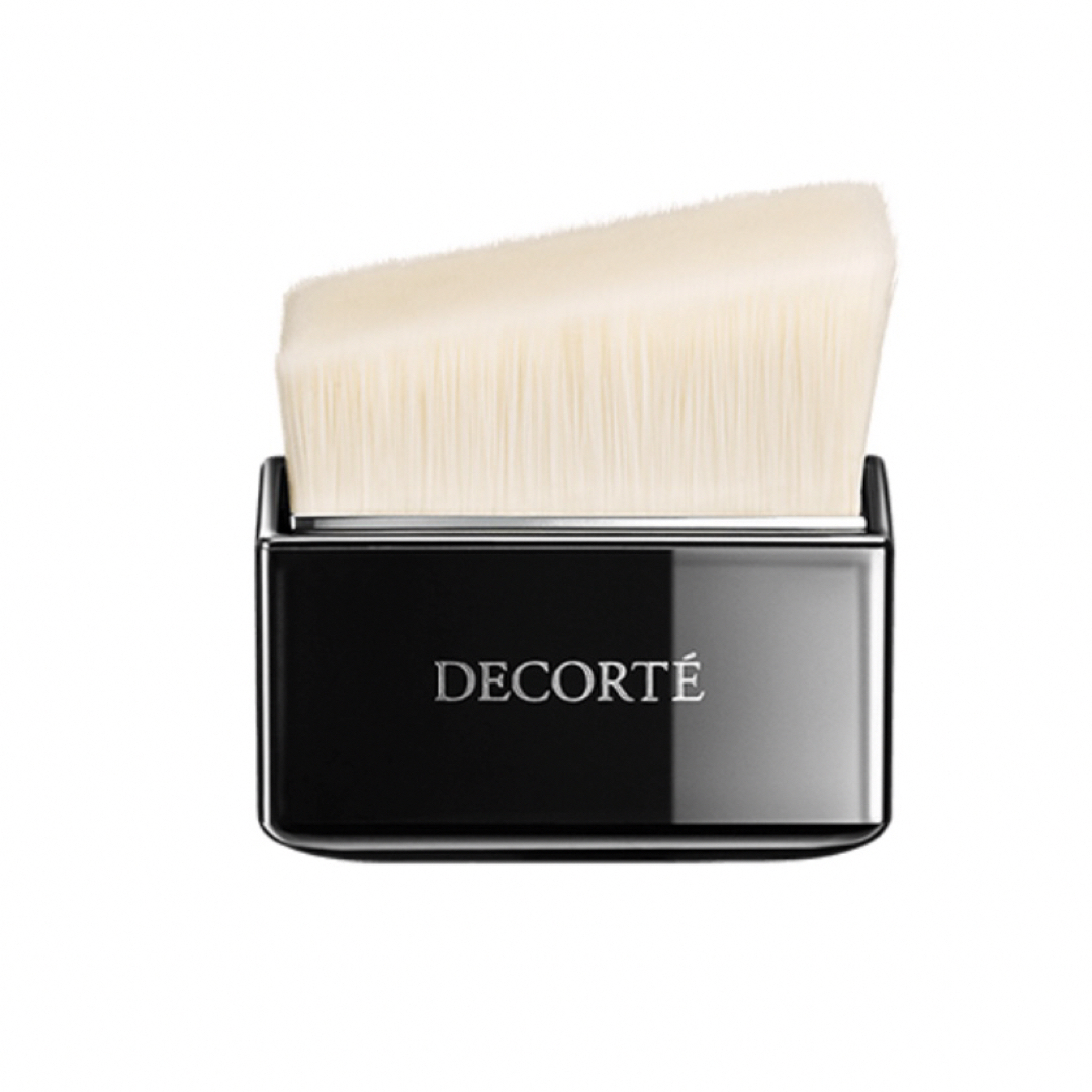 COSME DECORTE(コスメデコルテ)のDECORTE✨スクエアファンデーションブラシ コスメ/美容のメイク道具/ケアグッズ(ブラシ・チップ)の商品写真