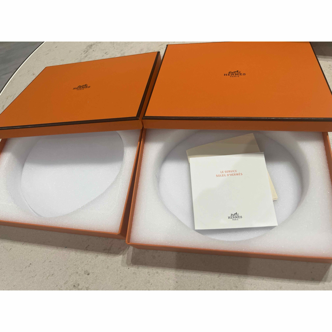 Hermes(エルメス)のエルメス　オレンジボックス　2024年　リボン　美品 レディースのバッグ(ショップ袋)の商品写真