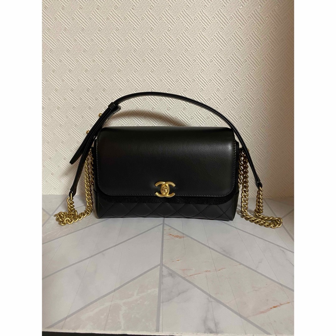 CHANEL(シャネル)のお値下げしました。美品シャネルCHANELマトラッセ斜めがけショルダー レディースのバッグ(その他)の商品写真