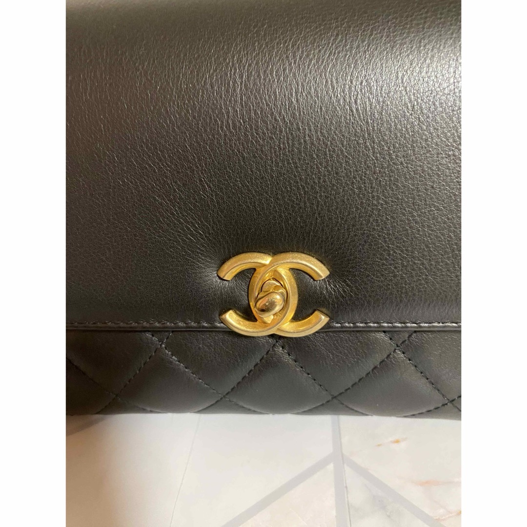 CHANEL(シャネル)のお値下げしました。美品シャネルCHANELマトラッセ斜めがけショルダー レディースのバッグ(その他)の商品写真