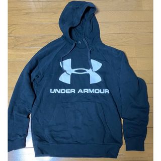 アンダーアーマー(UNDER ARMOUR)のアンダーアーマー　パーカー　黒(パーカー)