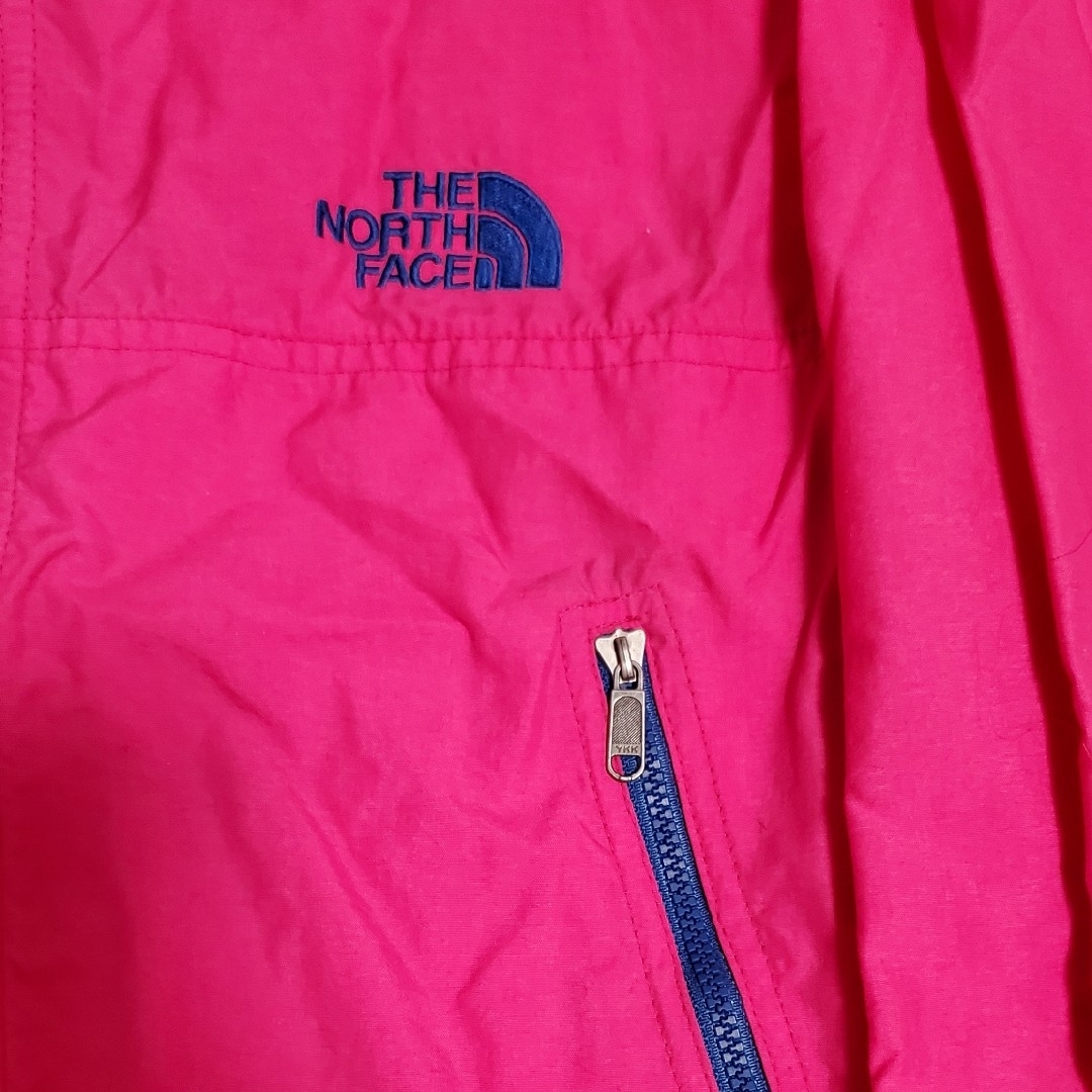 THE NORTH FACE(ザノースフェイス)のノースフェイス　キッズ　140　マウンテンパーカー キッズ/ベビー/マタニティのキッズ服女の子用(90cm~)(ジャケット/上着)の商品写真