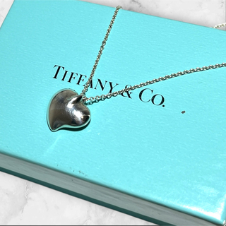ティファニー(Tiffany & Co.)の【美品】TIFFANY ネックレス  カーブドハート スターリングシルバー(ネックレス)