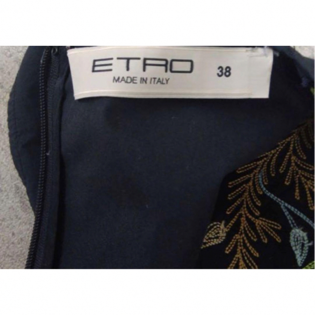 ETRO(エトロ)の希少まぁ美品エトロ　シルク刺繍コットンストレッチAラインワンピース38／ブラック レディースのワンピース(ひざ丈ワンピース)の商品写真