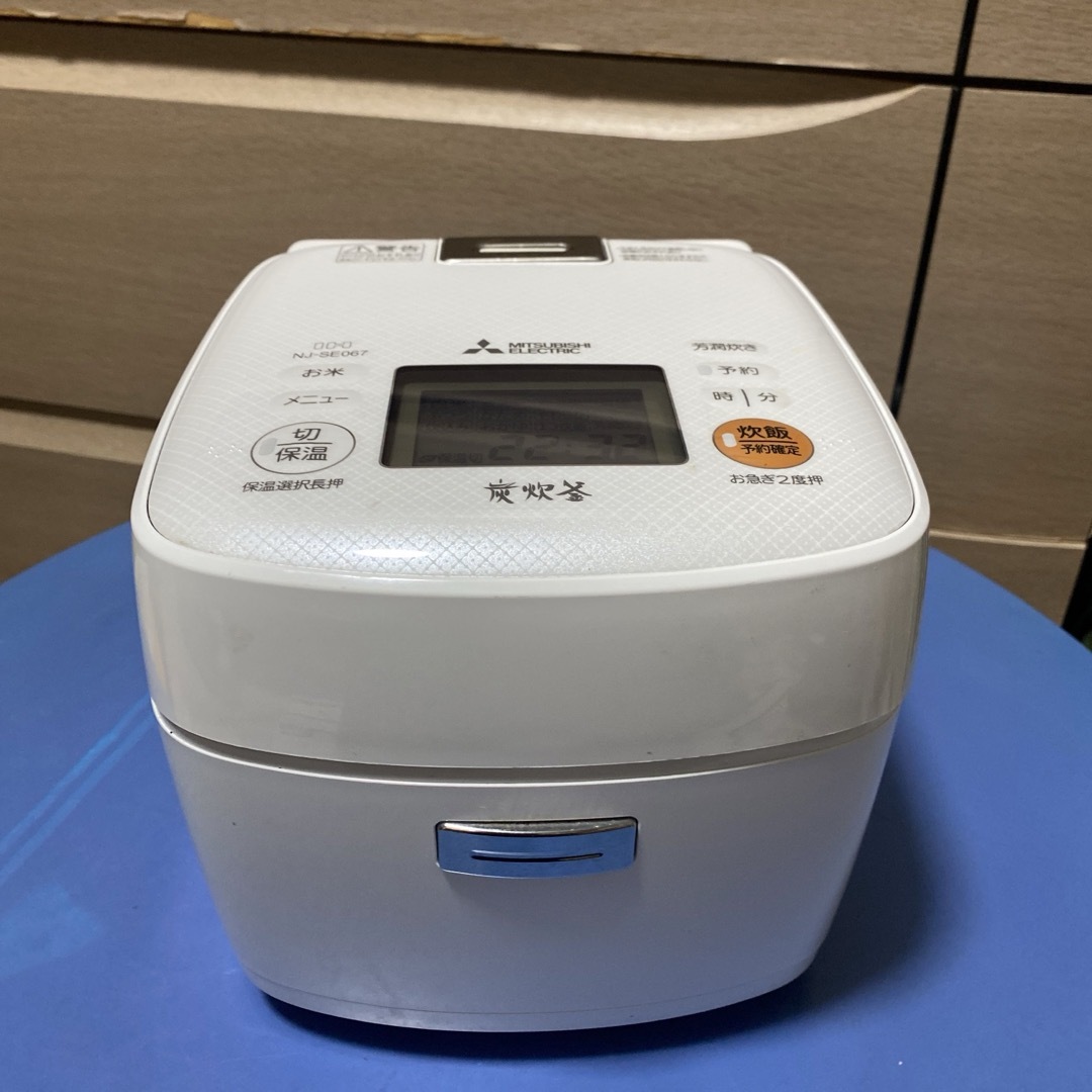 三菱 - 三菱電機炭炊釜IH炊飯器NJ-SE067 16年製の通販 by AK's 三菱 - 三菱電機炭炊釜IH炊飯器NJ-SE067 16年製の通販 by AK's
