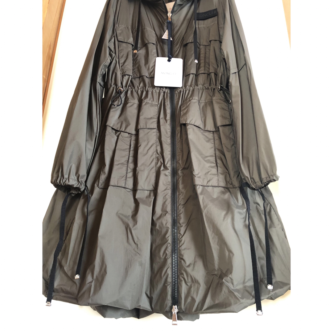 最終値下☆MONCLERモンクレール☆ナイロンコートNEWDELHI♪新品未使用 最終値下☆MONCLERモンクレール☆ナイロンコートNEWDELHI♪新品未使用