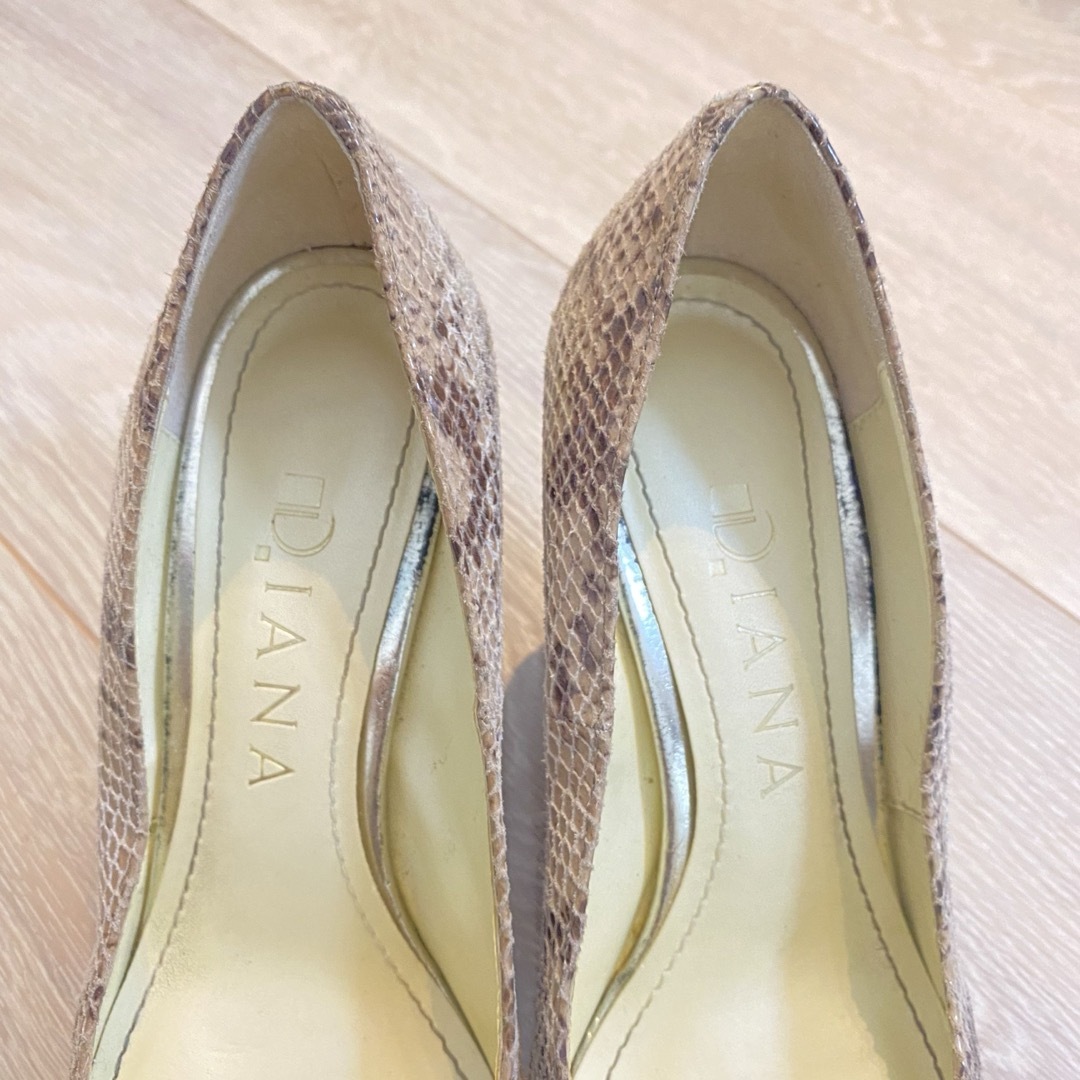 DIANA - 《美品》ダイアナ パイソン柄 パンプス ウェッジソール DIANA - 《美品》ダイアナ パイソン柄 パンプス ウェッジソール