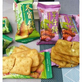 セット！台湾 南投竹山 日香 芋仔餅 タロイモ / 冬筍餅 竹の子 クラッカー(菓子/デザート)