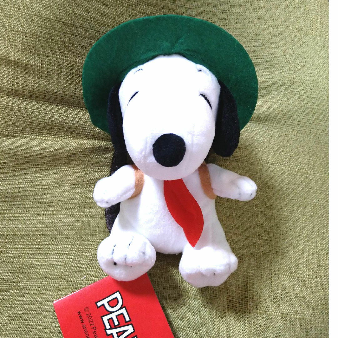 SNOOPY(スヌーピー)のスヌーピー　ビーグルスカウト　ぬいぐるみ　新品未使用　タグ付き エンタメ/ホビーのおもちゃ/ぬいぐるみ(キャラクターグッズ)の商品写真