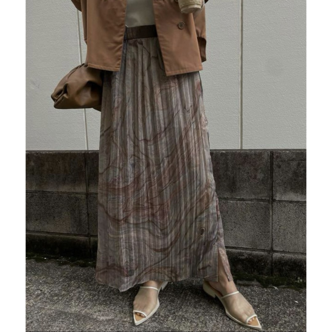 Ameri VINTAGE(アメリヴィンテージ)のameri MEDI ERIN WRINKLE SKIRT レディースのスカート(ロングスカート)の商品写真