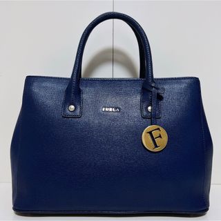 Furla - ☆美品☆送料無料☆FURLAフルラチャーム付きレザーハンドバッグ☆ネイビー系☆