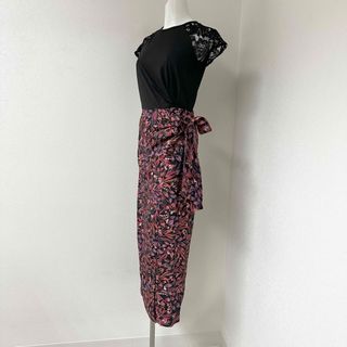 エイソス(asos)の新品未使用⭐︎Little Mistress ペイズリー柄ラップワンピース S(ロングドレス)