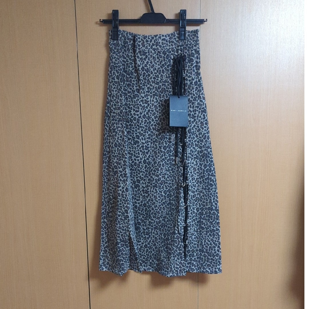 KAWI JAMELE(カウイジャミール)のレオパードスカート レディースのスカート(ロングスカート)の商品写真