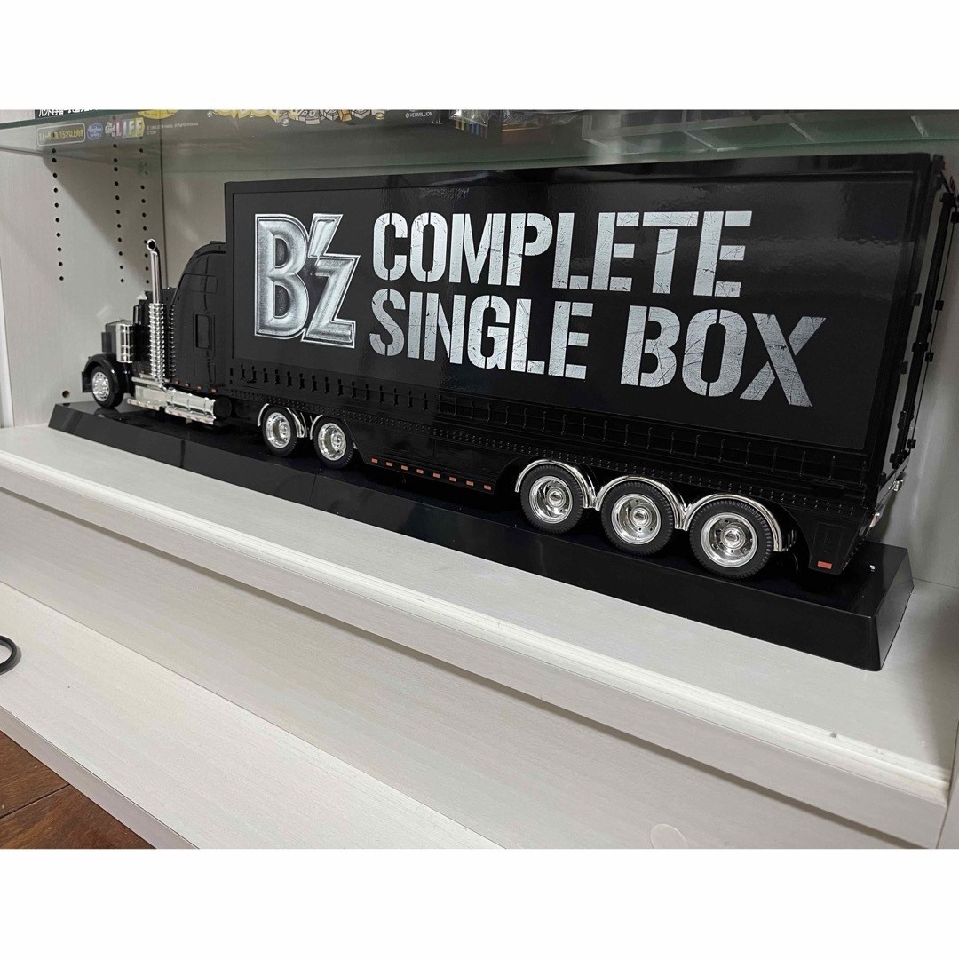 B'z COMPLETE SINGLE BOXの通販 by K's shop|ラクマ B'z COMPLETE SINGLE BOXの通販 by K's shop|ラクマ