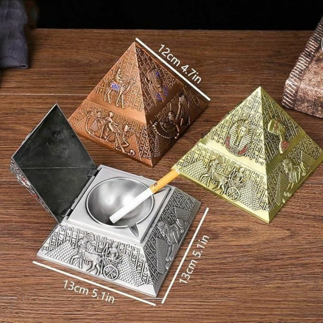 シルバー 灰皿 ピラミット灰皿 メタル製のクリエイティブな灰皿 インテリア/住まい/日用品のインテリア小物(灰皿)の商品写真