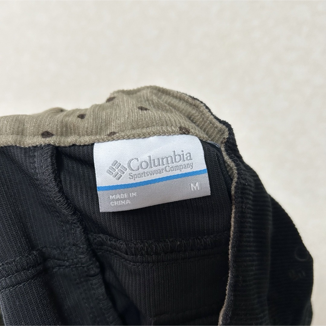 Columbia(コロンビア)のコロンビア コーデュロイ ラップショートパンツ M ブラック レディースのパンツ(ショートパンツ)の商品写真