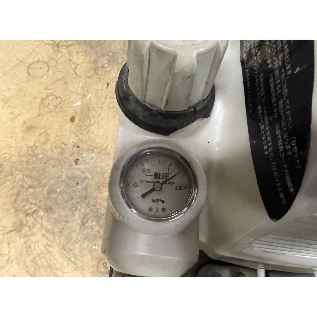 良品　日立工機 高圧常圧EC1445Hエアーコンプレッサーエア漏れ無し スポーツ/アウトドアの自転車(工具/メンテナンス)の商品写真