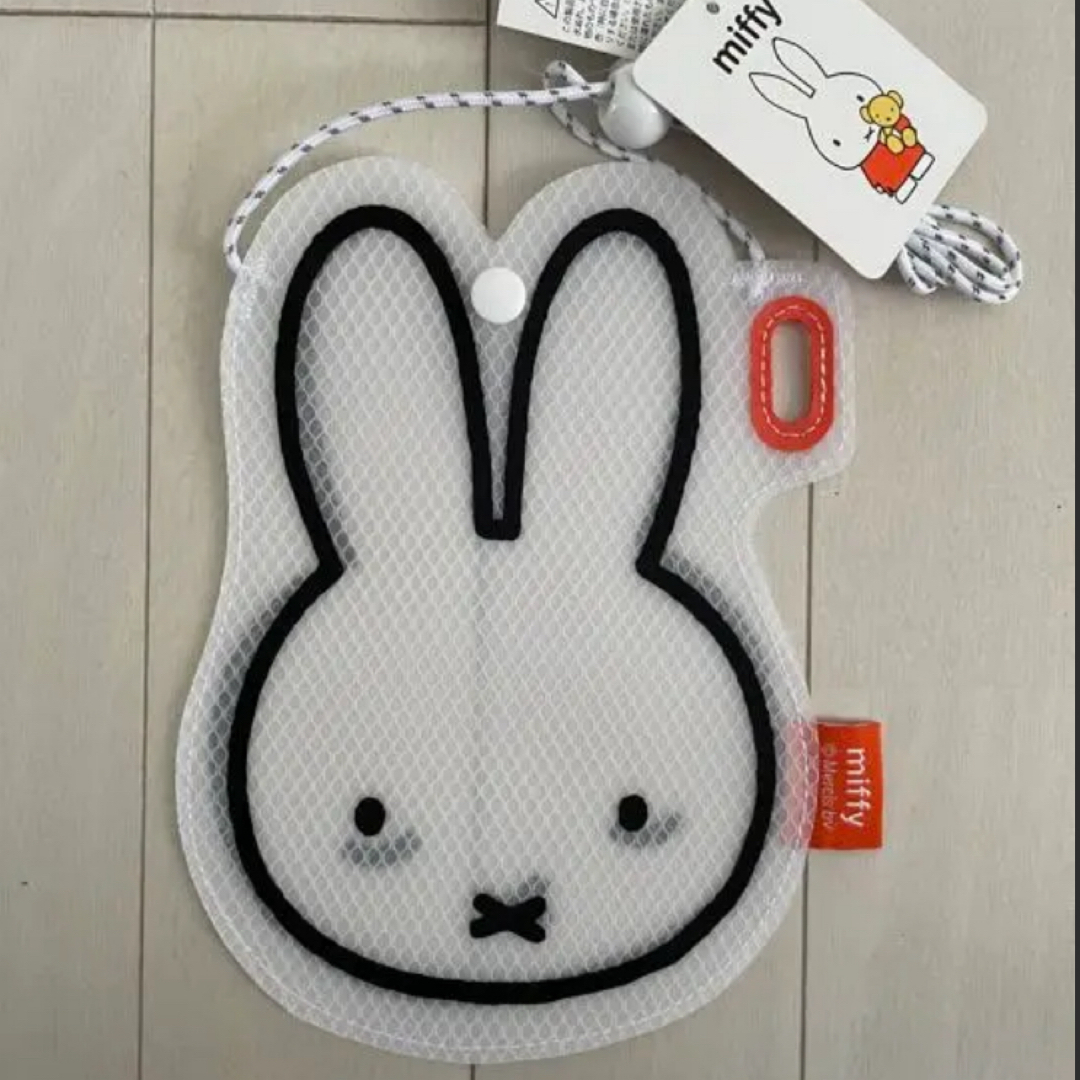 miffy(ミッフィー)のmiffy（ミッフィー）スマホショルダー エンタメ/ホビーのおもちゃ/ぬいぐるみ(キャラクターグッズ)の商品写真