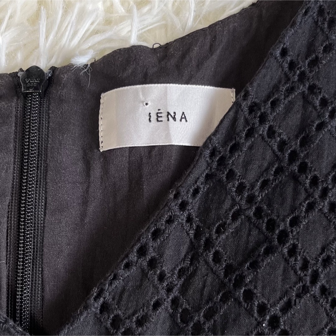 IENA(イエナ)のIENA  カットワークレース ロングワンピース　ブラック　半袖　38サイズ レディースのワンピース(ロングワンピース/マキシワンピース)の商品写真