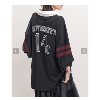 アパルトモンドゥーズィエムクラス(L'Appartement DEUXIEME CLASSE)の 【REMI RELIEF/レミレリーフ】 テンジクフットボールSHIRT  (カットソー(長袖/七分))