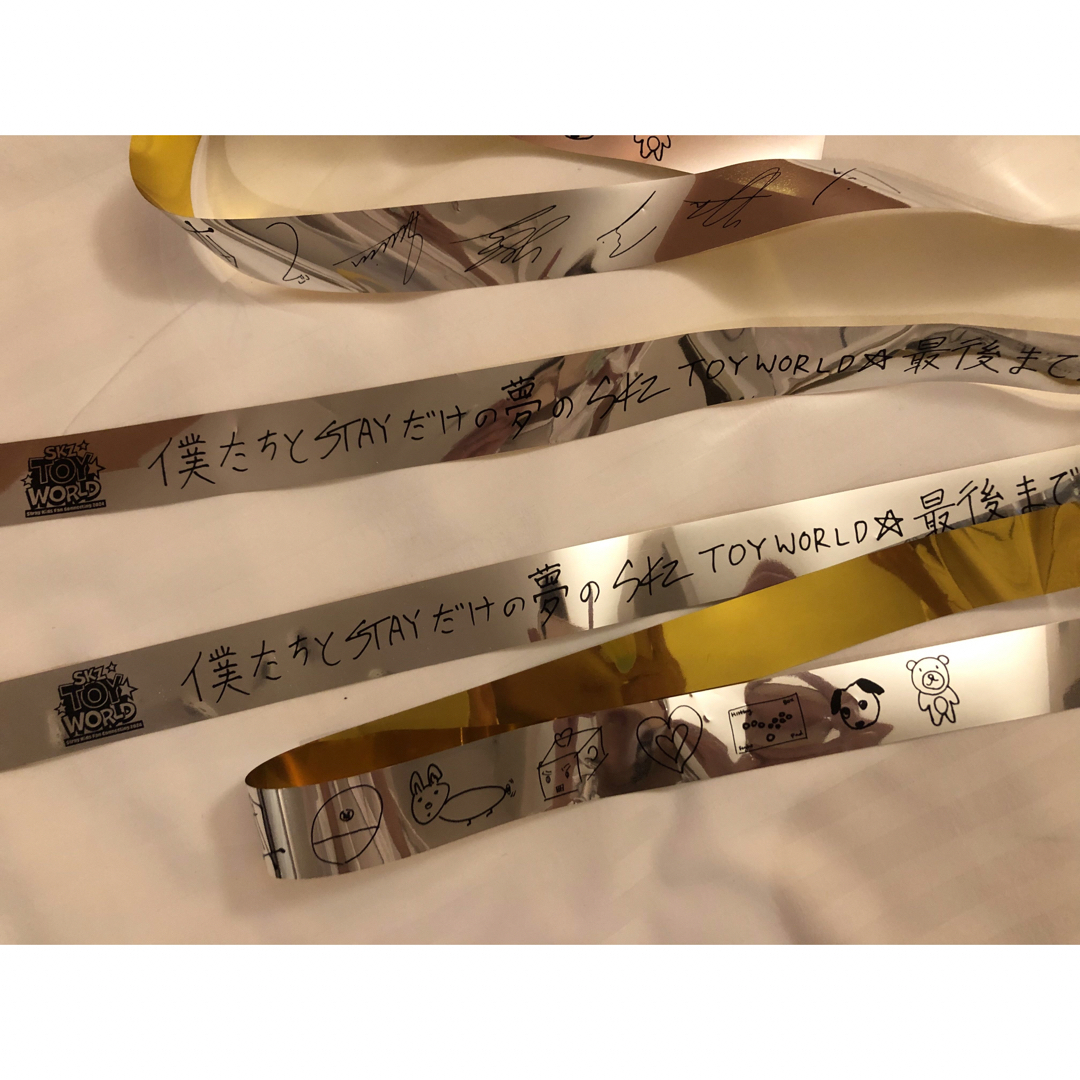Stray Kids - StrayKids スキズ 銀テープ 2本セット TOY WORLDの通販 Stray Kids - StrayKids スキズ 銀テープ 2本セット TOY WORLDの通販