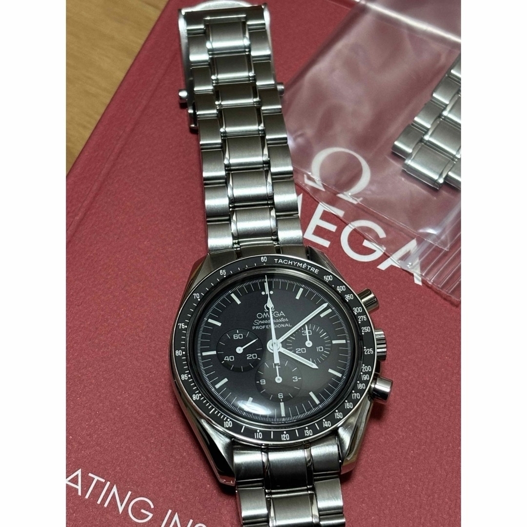 OMEGA(オメガ)の保証書ありOMEGA オメガスピードマスタープロフェッショナル 3572.50  メンズの時計(腕時計(アナログ))の商品写真