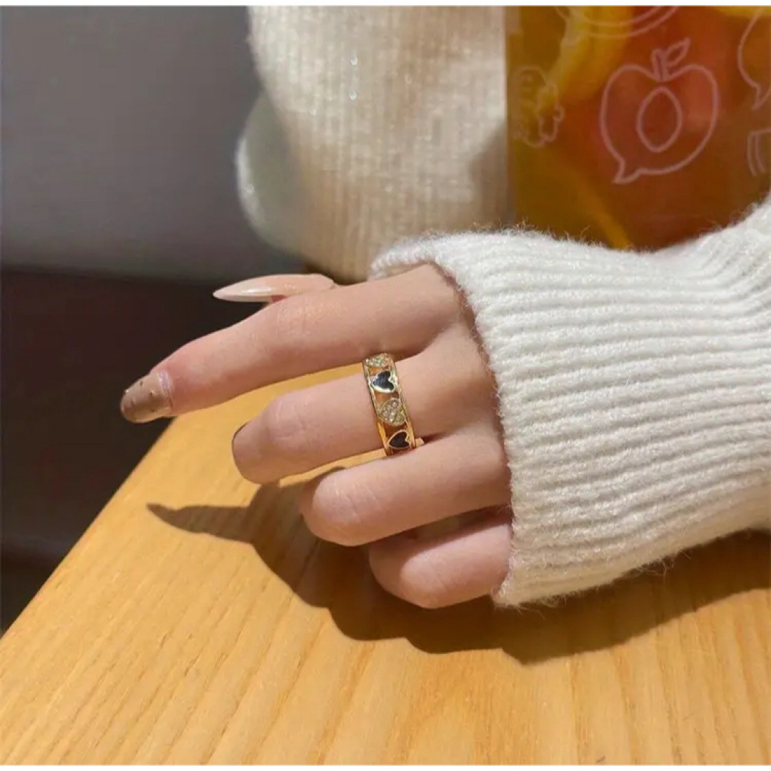 【2コセット】指輪 ハート ゴールド ホワイト ブラック 重ねづけ 韓国 レディースのアクセサリー(リング(指輪))の商品写真