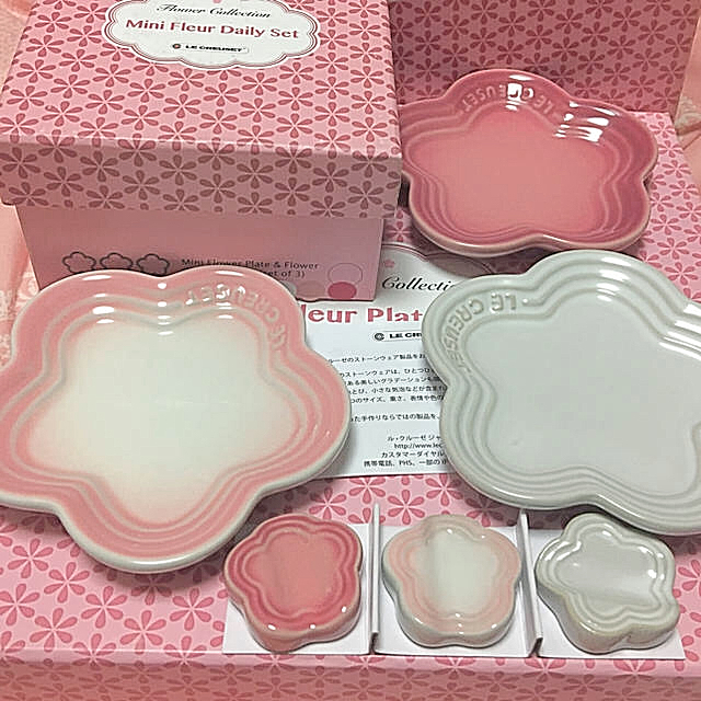ルクルーゼ・ミニフルールデイリーセット・新品未使用・送料込 | フリマアプリ ラクマ