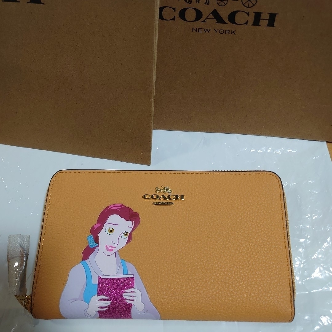 COACH(コーチ)のCOACH　長財布　新品　未使用　ディズニー　ベル レディースのファッション小物(財布)の商品写真