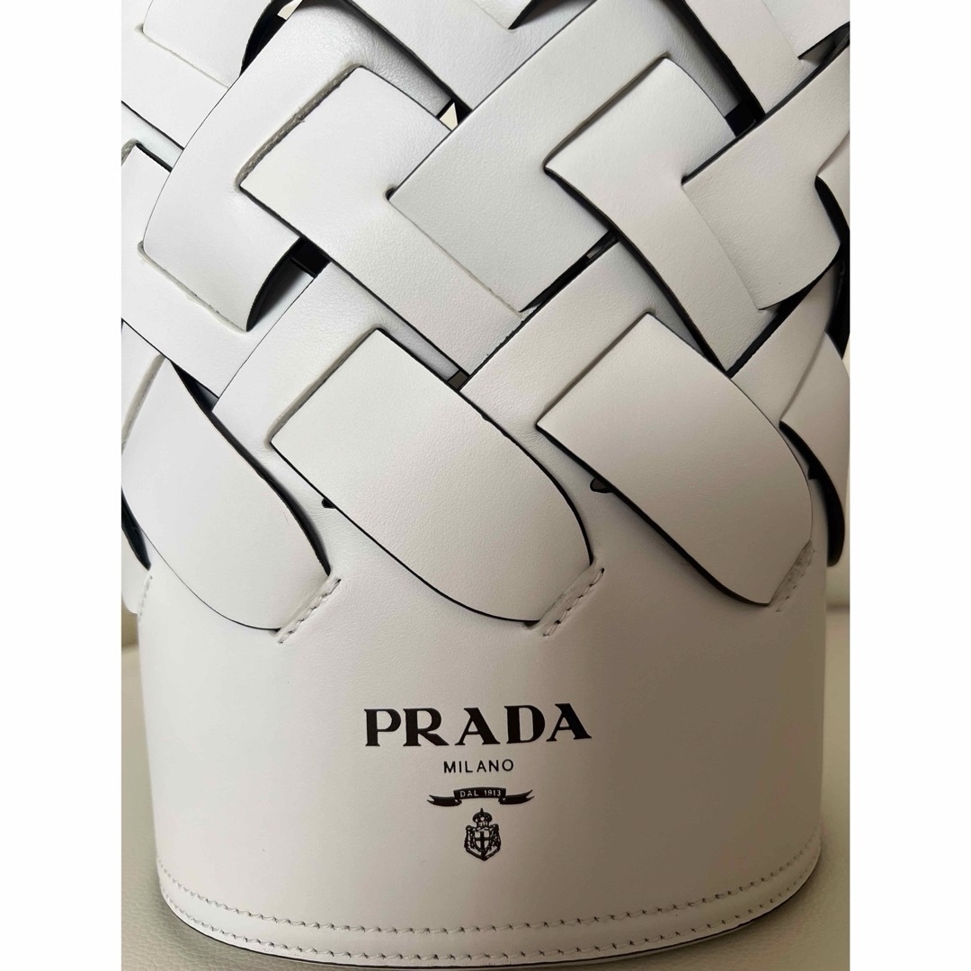 PRADA(プラダ)のPRADA プラダ ハンドバック 編み込みバック バケツ型バック レディースのバッグ(ハンドバッグ)の商品写真