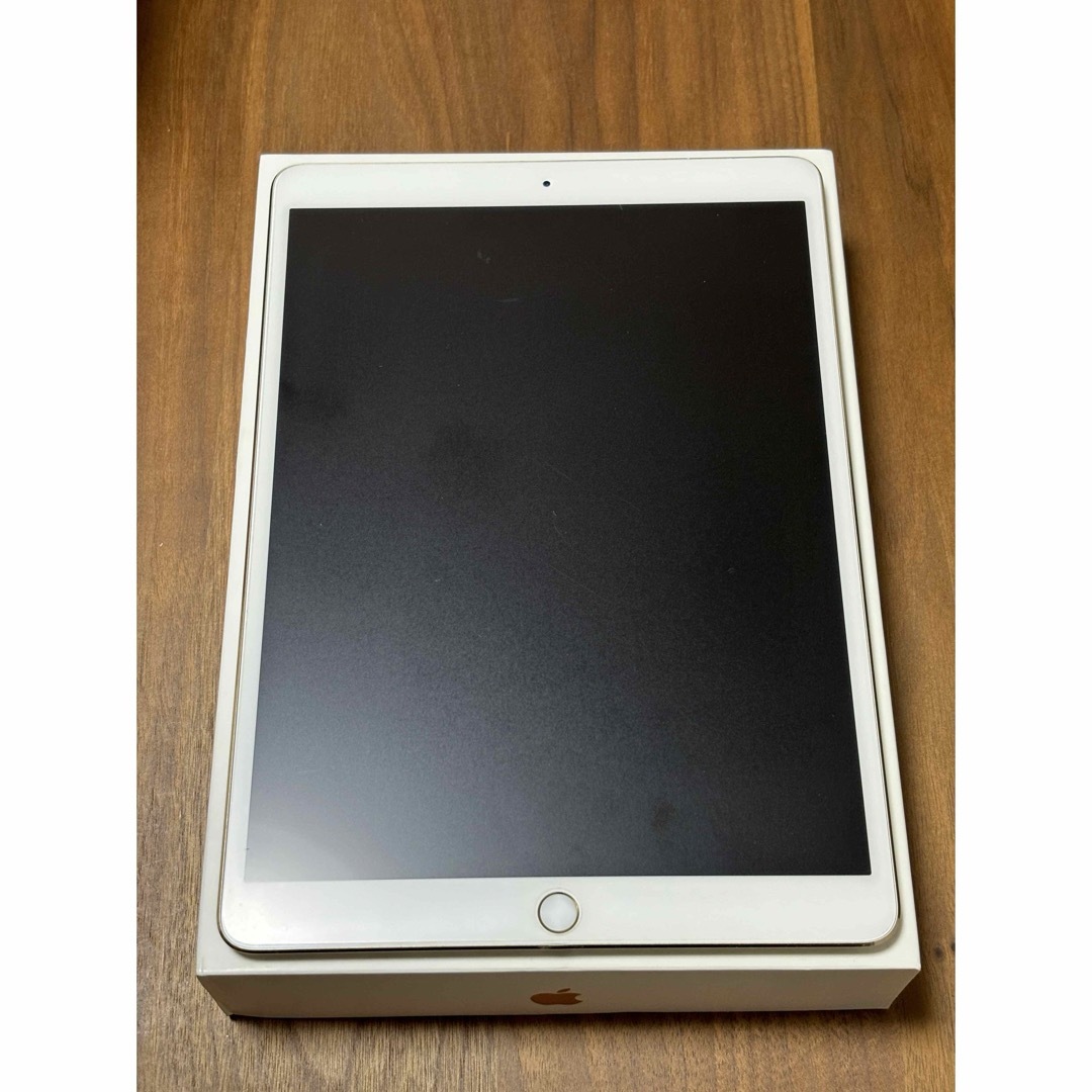 iPad(アイパッド)のiPad pro 10.5 64GB Wi-Fi+Cellular 美品 スマホ/家電/カメラのPC/タブレット(タブレット)の商品写真