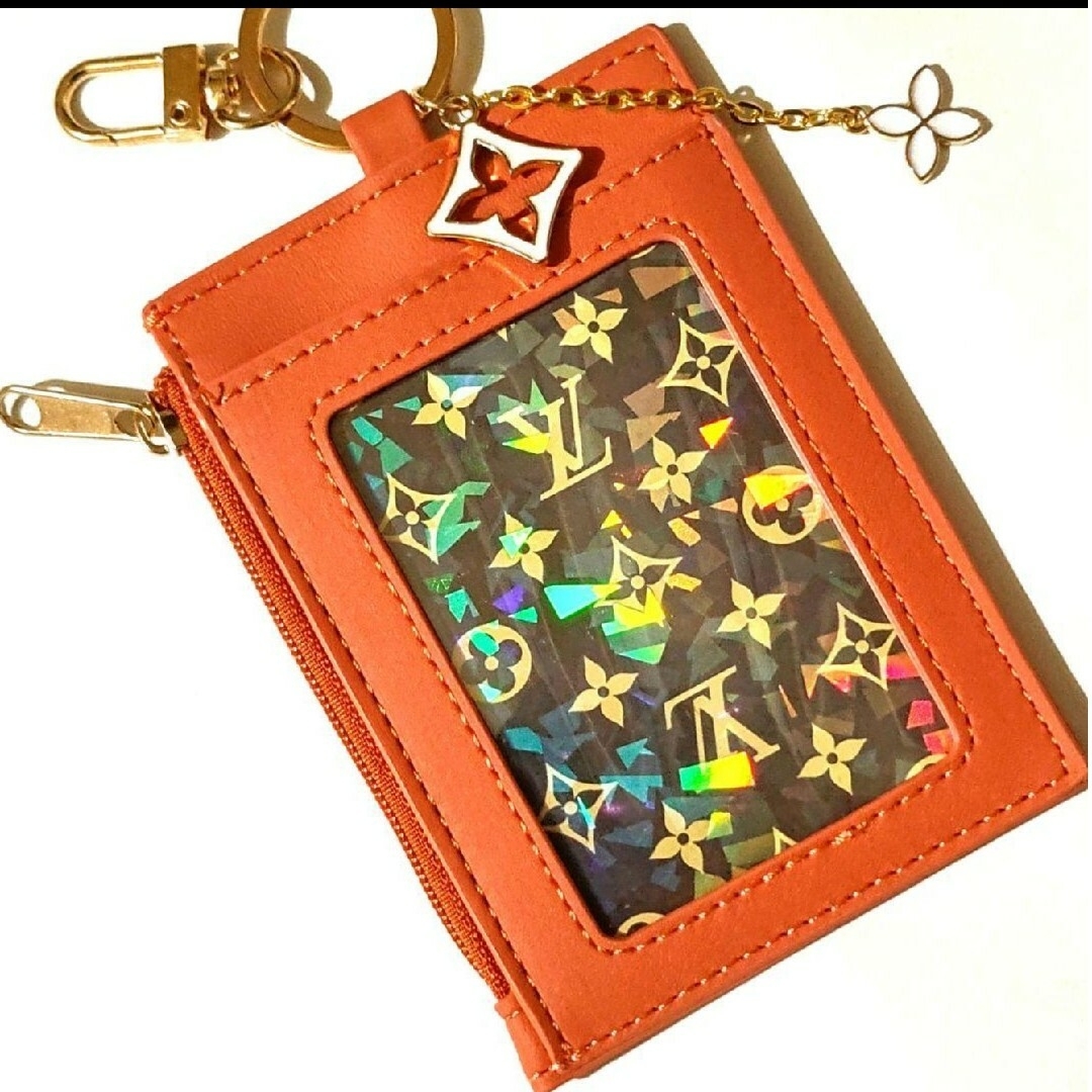 LOUIS VUITTON(ルイヴィトン)のミニ財布パスケースLOUIS VUITTONモノグラムトランプ１枚　財布　O13 レディースのファッション小物(パスケース/IDカードホルダー)の商品写真