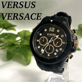 ヴェルサーチ(VERSACE)のレア　VERSUS VERSACE  メンズ　腕時計　クロノグラフ　ブラック　金(腕時計(アナログ))