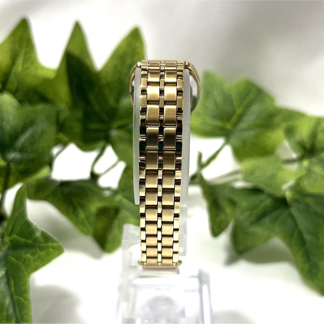OMEGA(オメガ)の稼動品　電池交換済み　 OMEGA 腕時計　プッシュリューズ　スクエア　ゴールド レディースのファッション小物(腕時計)の商品写真